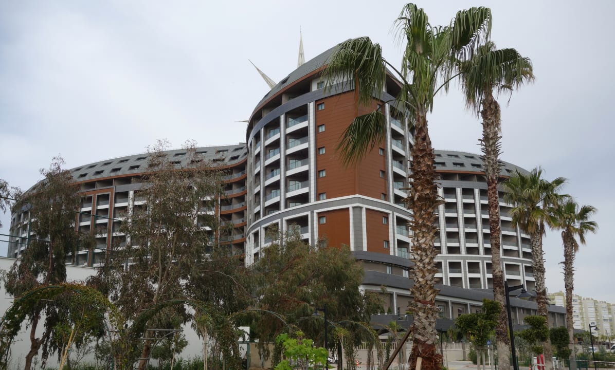 Außenansicht des Hotels Royal Seginus