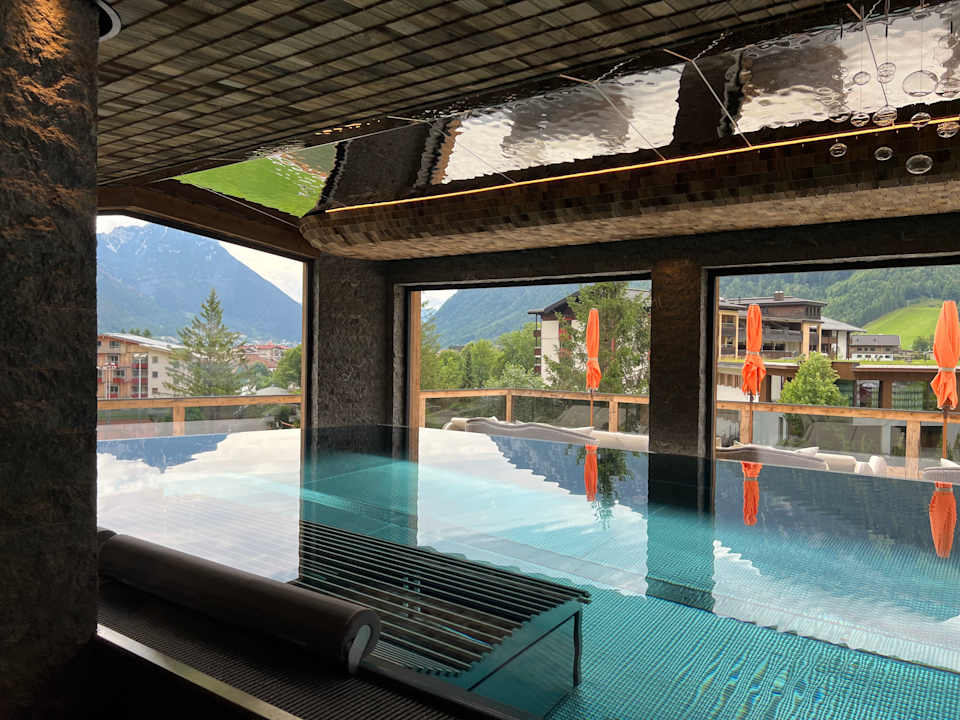 Pool Verwöhnhotel Kristall