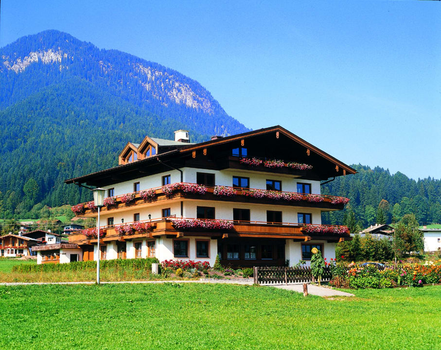 Außenansicht Hotel Tyrol