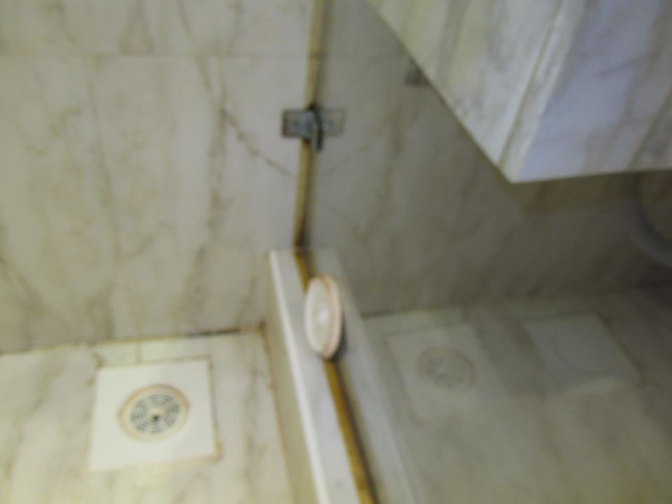 Schimmel überall Titanic Beach Spa & Aqua Park