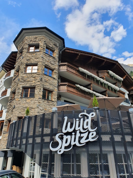 Außenansicht Verwöhnhotel Wildspitze