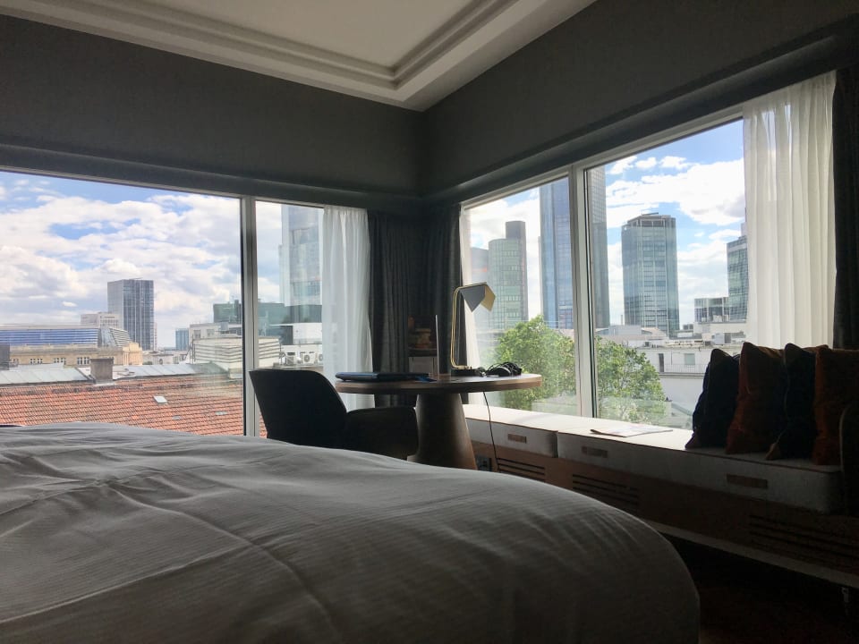 Zimmer Hilton Frankfurt City Centre