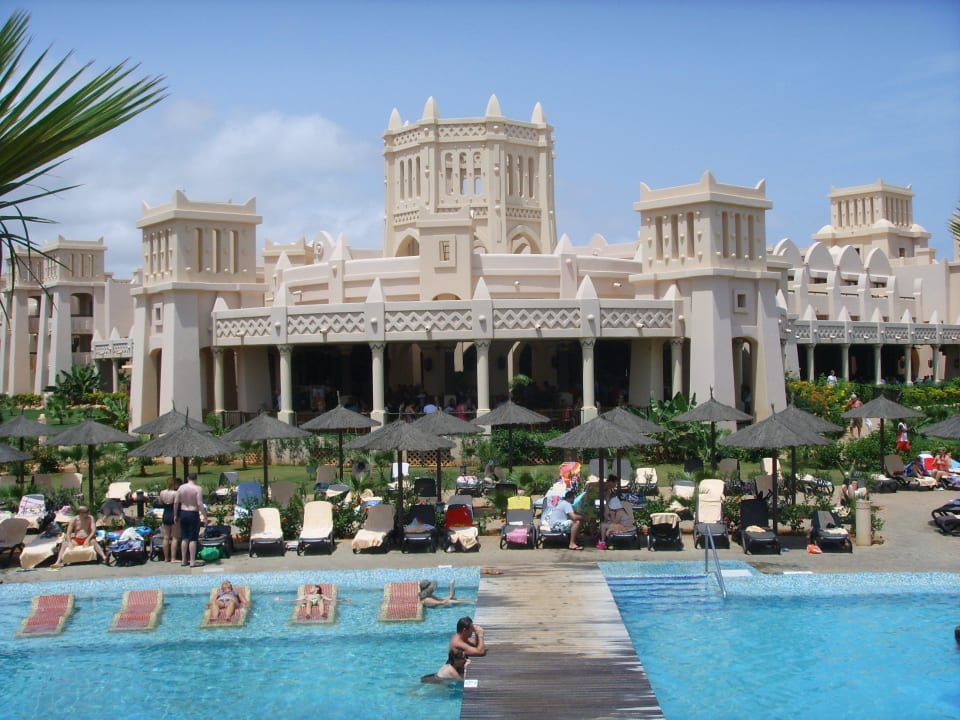 Wenig Liegen und dann alle Dich nebeneinander Hotel Riu Touareg