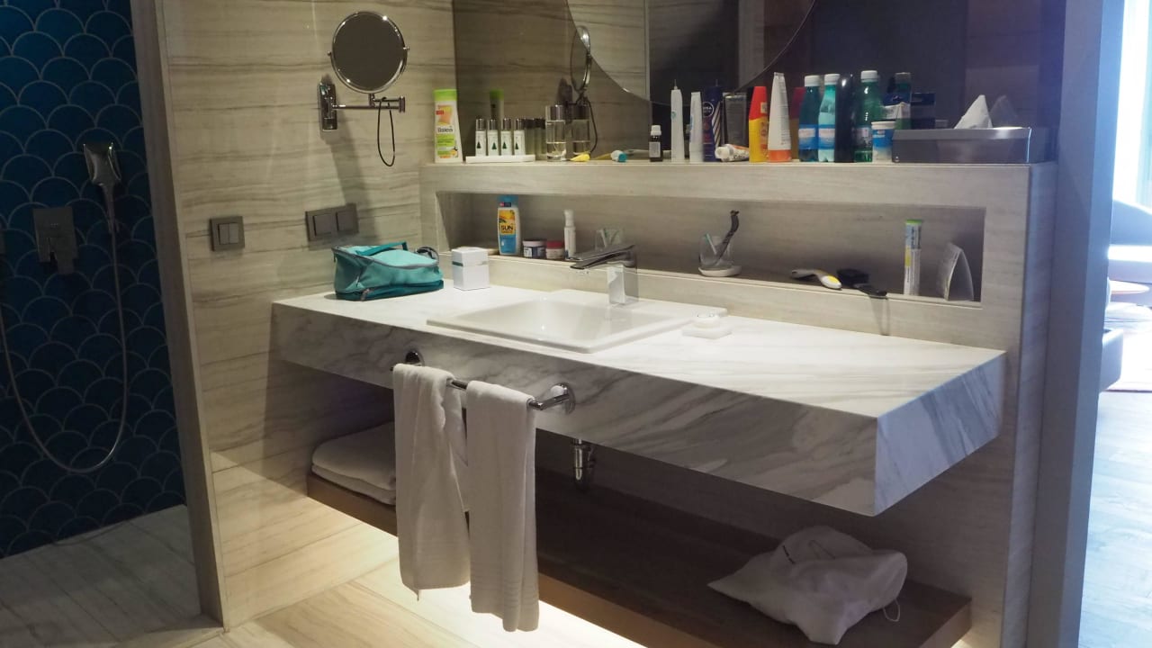 Bad Acanthus Cennet Barut Collection