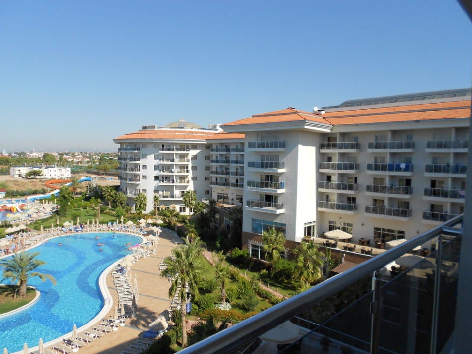 Een uitzicht vanaf de kamer Seaden Sea World Resort & Spa