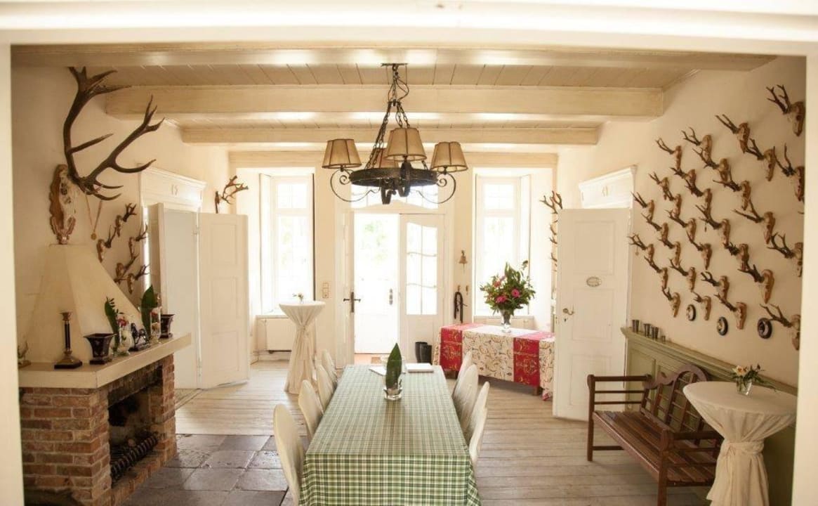 Diele Gutshaus Ferien & Pferdehof Gut Klein Nienhagen