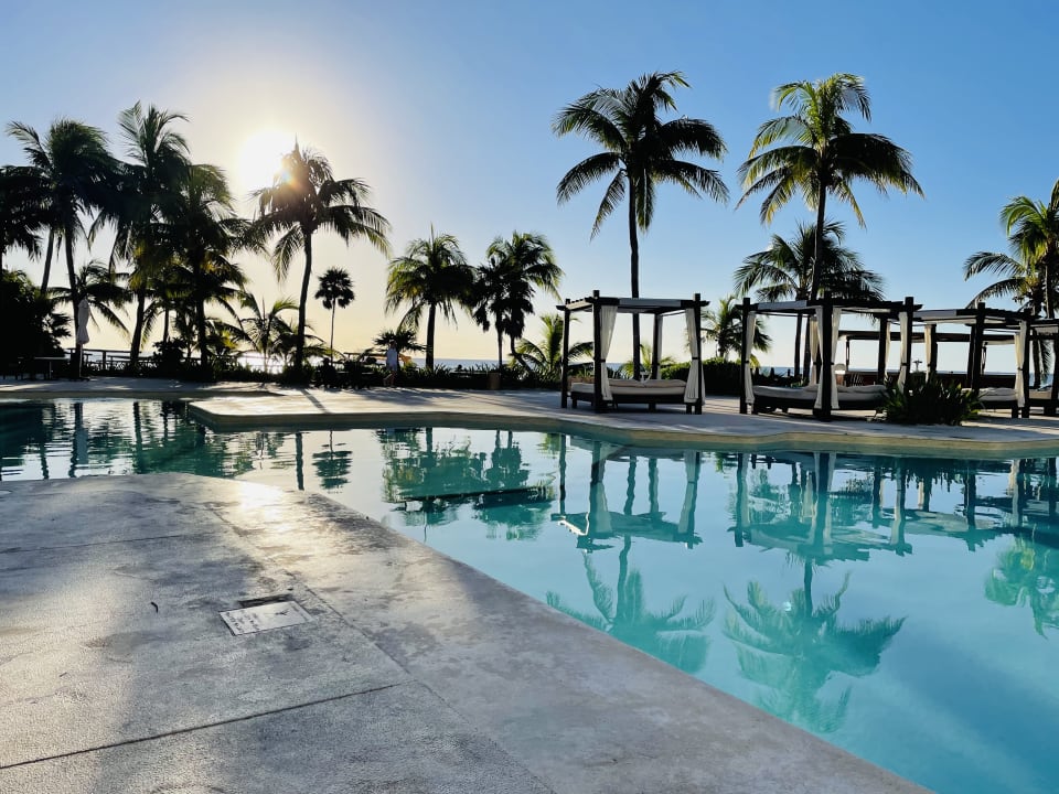Pool Akumal Bay Beach & Wellness Resort
