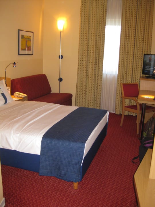 Zimmer Holiday Inn Express Frankfurt - Airport