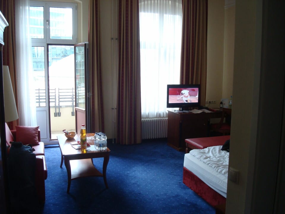 Mit Balkon... acom Hotel Berlin Kurfürstendamm