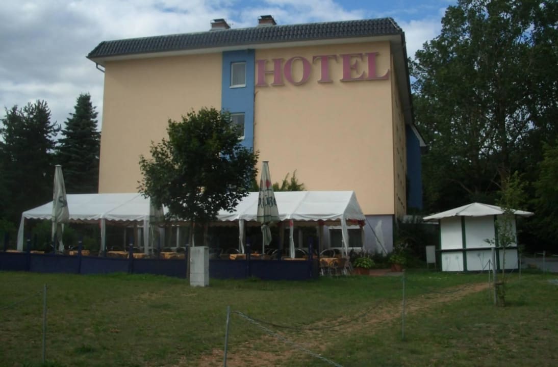Mit überdachter Terrasse Hotel am Tierpark
