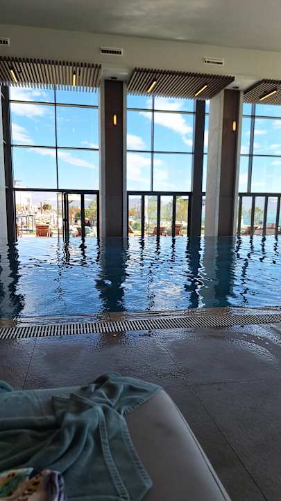 Pool Anda Barut Collection