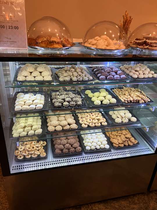 Gastro Starlight Resort Hotel