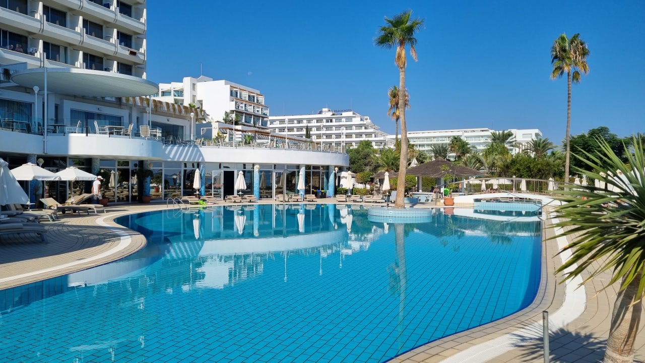 Pool Hotel Sunrise Beach