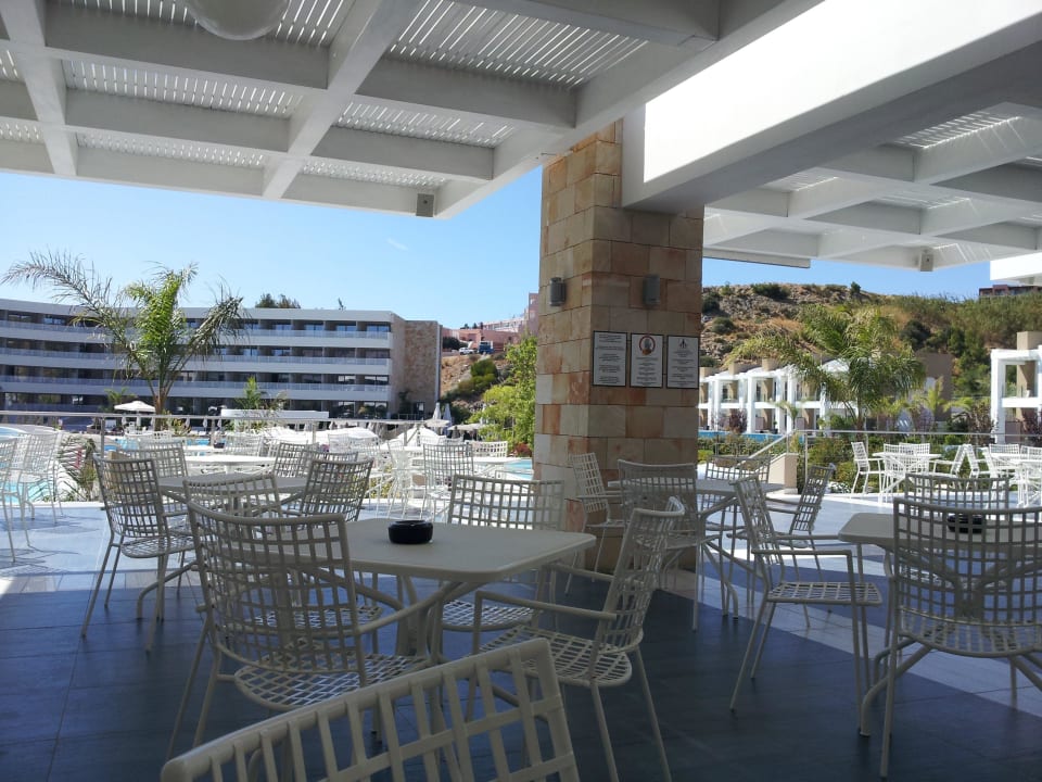 Bar przy plaży Princess Andriana Resort & Spa