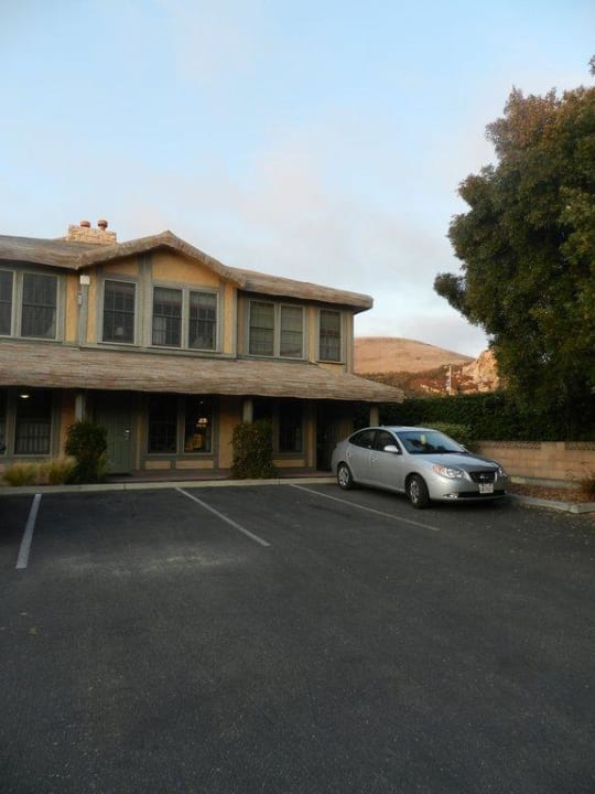 Motelstyl Hotel Cottage Inn By the Sea