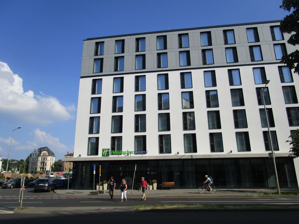 Außenansicht Premier Inn Leipzig City Hahnekamm Hotel