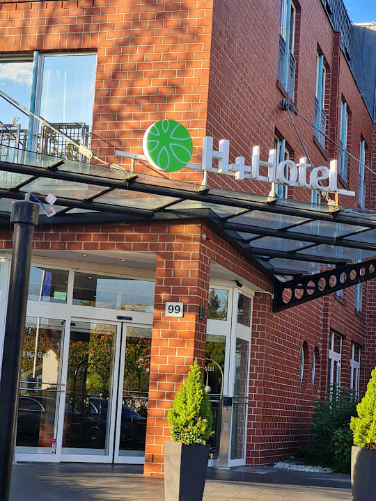 Lobby H+ Hotel Köln Hürth