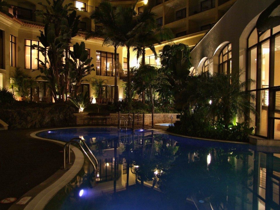 Der Pool- und Spa-Bereich vom Hotel Hotel Porto Mare - PortoBay