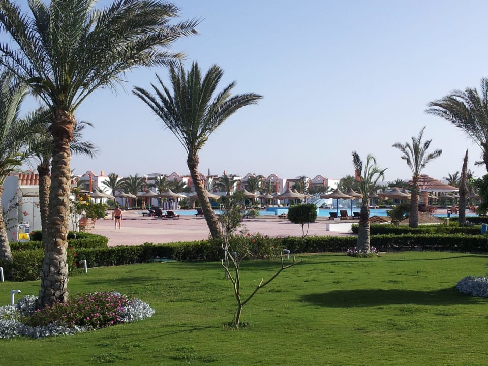Blick vom Zimmer Richtung Pool Fantazia Resort Marsa Alam