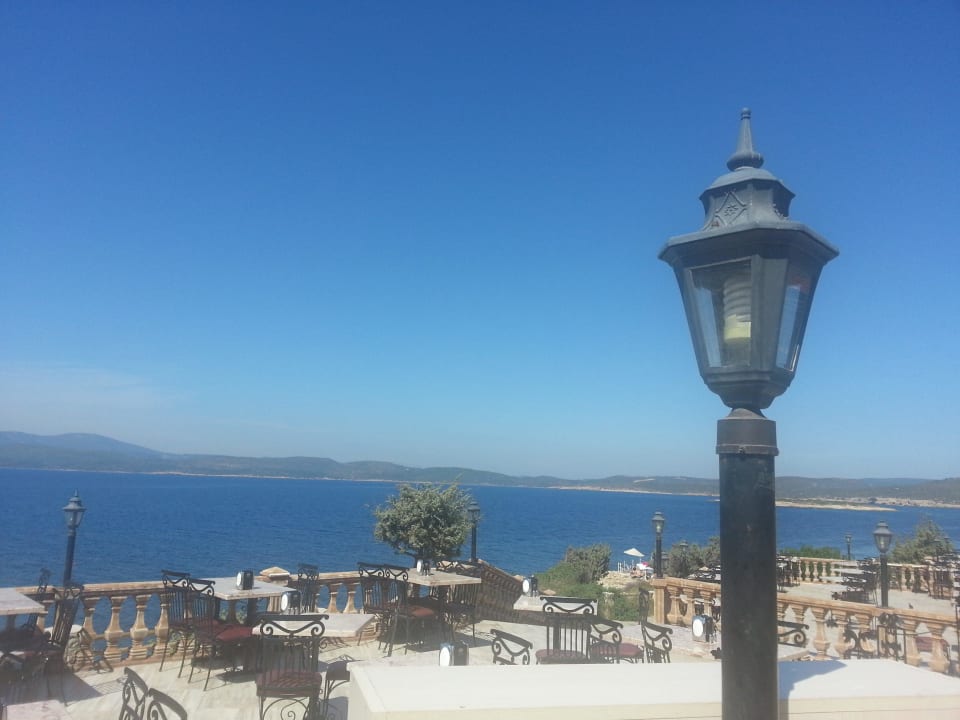 Beim Essen Club Resort Atlantis