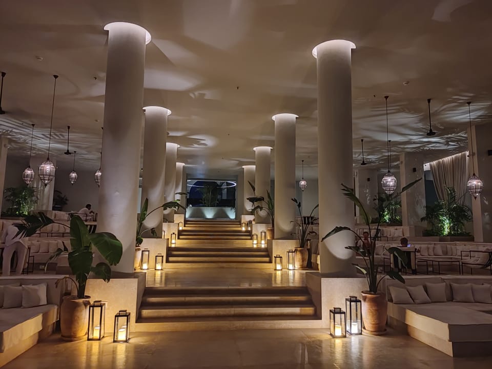 Lobby Serry Beach Resort