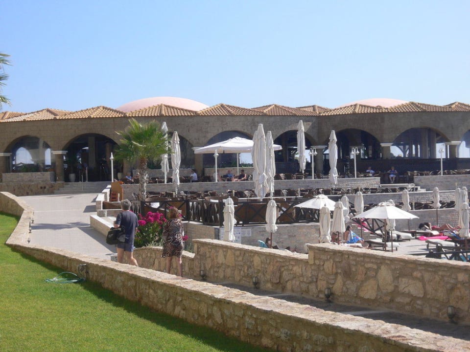 Pool und Retaurant Hotel Kalithea Horizon Royal