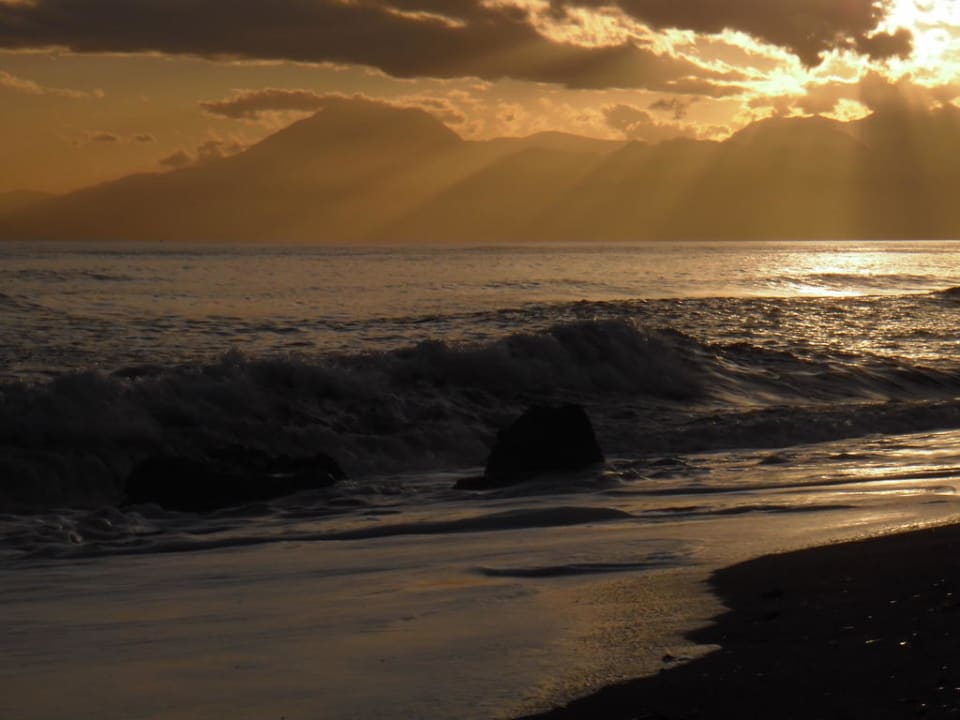 Strand direkt vor dem Hotel Hotel Miracle Resort