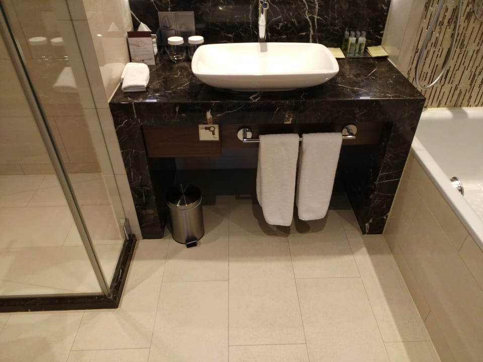 Zimmer DoubleTree by Hilton Hotel & Conference Centre Warsaw