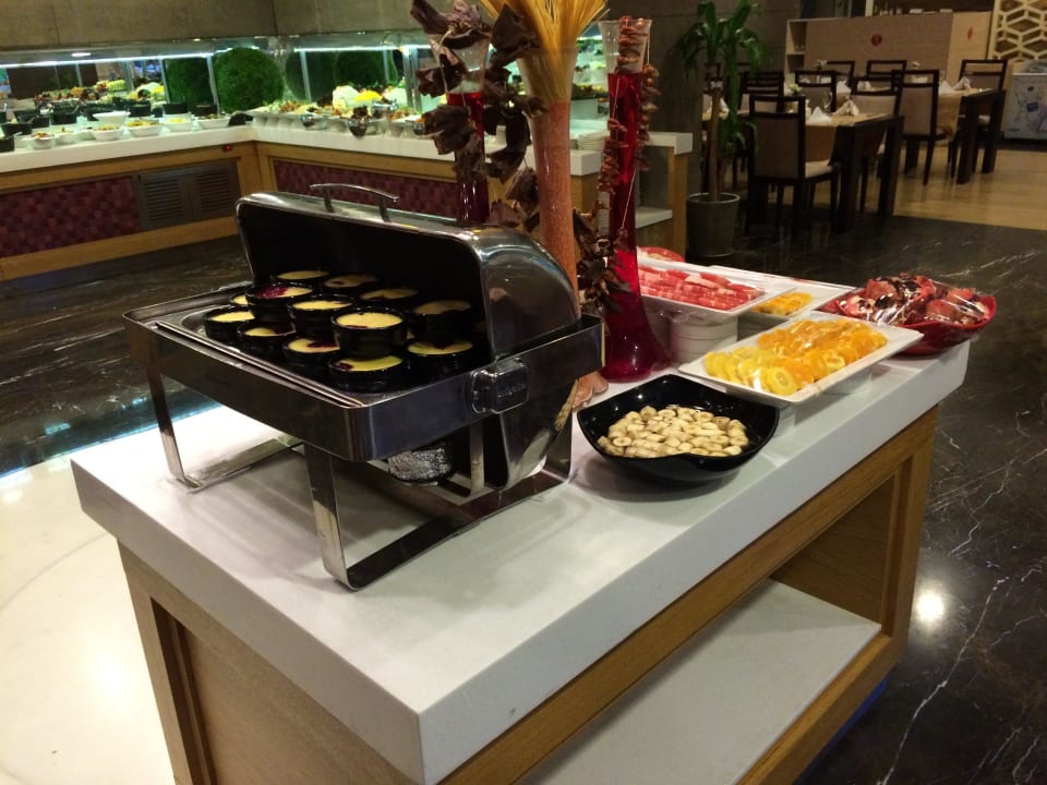 Buffet täglich was anderes Ramada Plaza by Wyndham Antalya