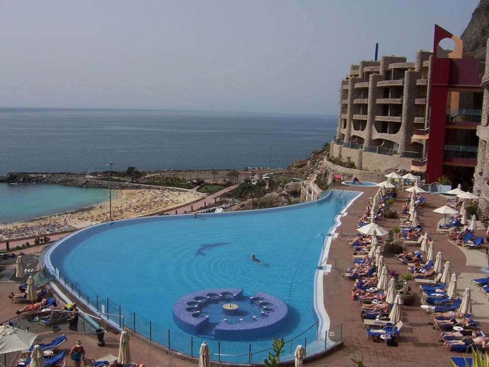Blick von der oberen Sonnenterrasse Gloria Palace Royal Hotel & Spa