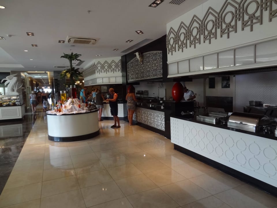 Lecker Well Palace Side