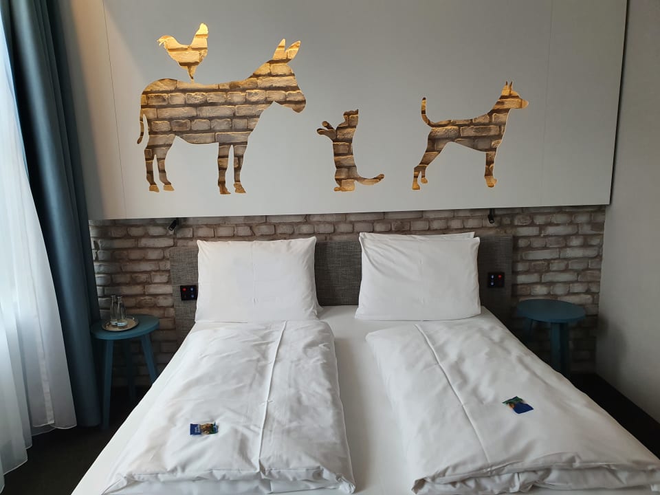 Zimmer H+ Hotel Bremen