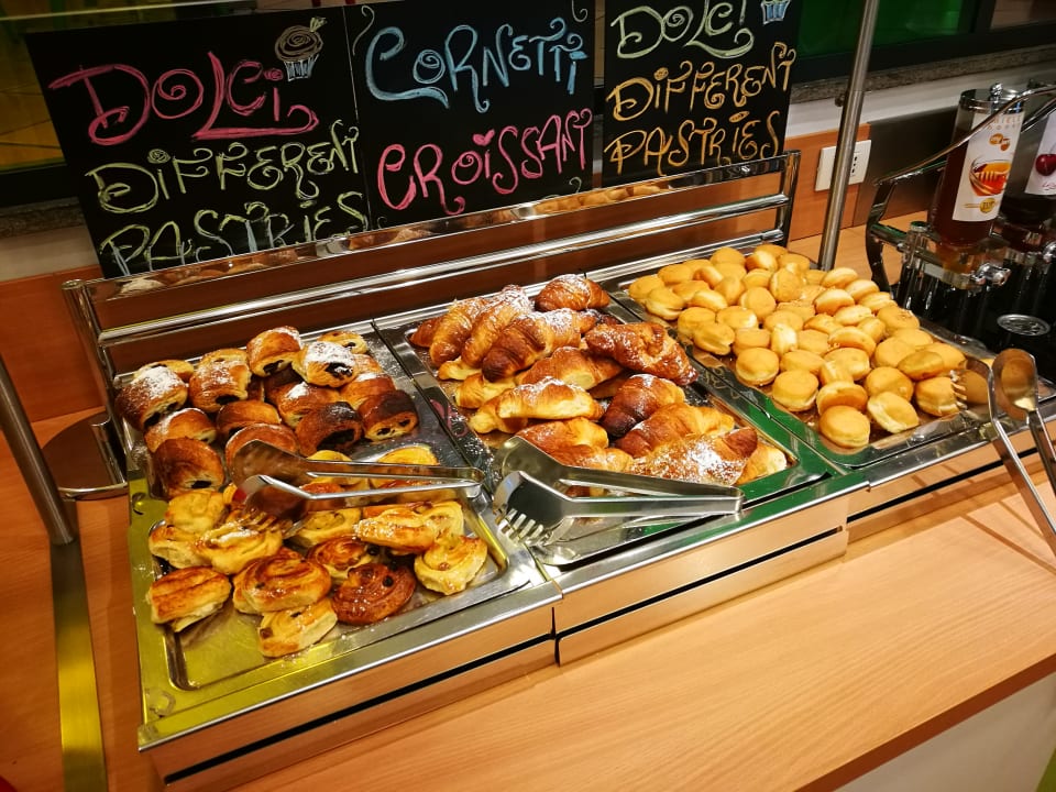 Restaurant Ibis Styles Napoli Garibaldi