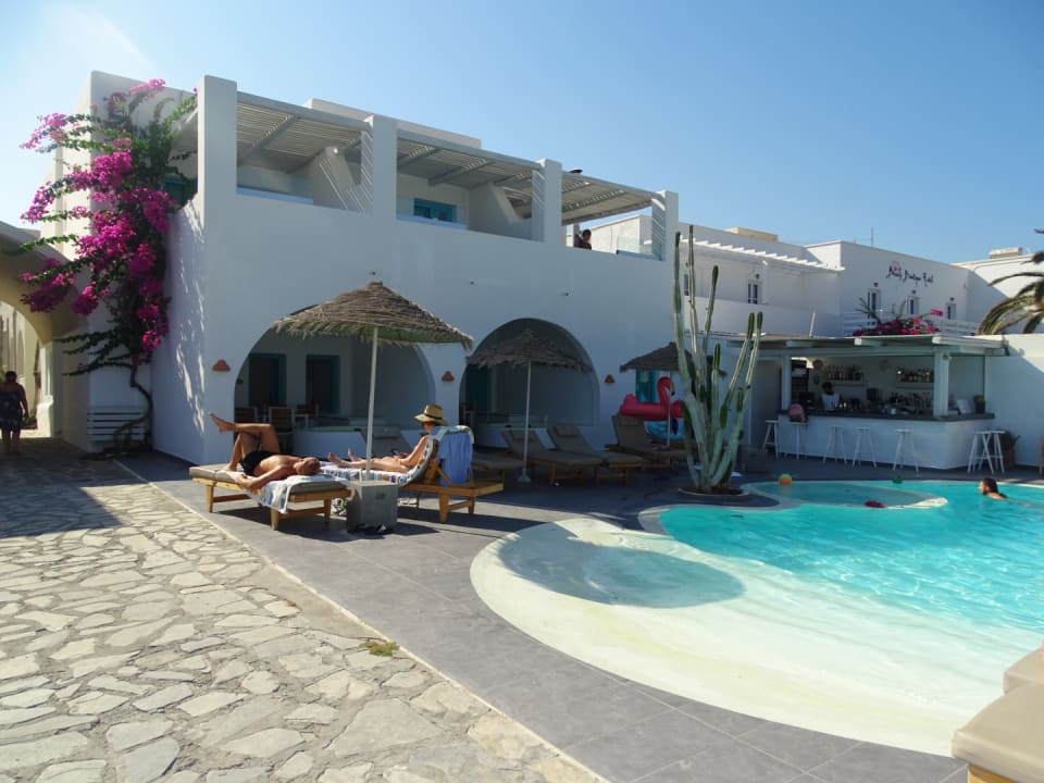 pool-hotel-nissia-apartments-kamari-holidaycheck-santorini