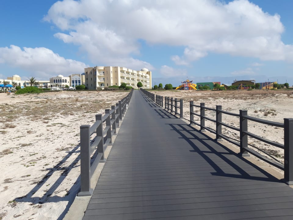 Strand Wyndham Garden Salalah Mirbat