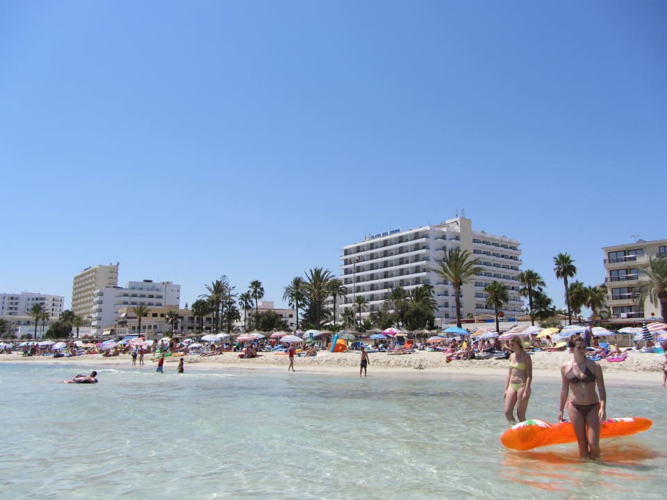 Hotel vom Wasser aus CM Playa del Moro