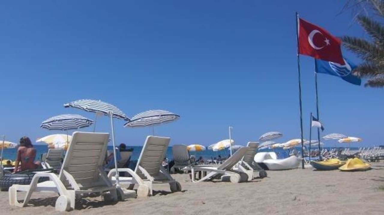 Der Strand am Nachmittag Hotel Yetkin