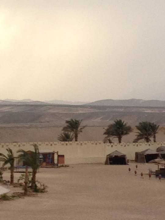 Es fängt an mit regen--sehr heftig geworden Coral Sun Beach