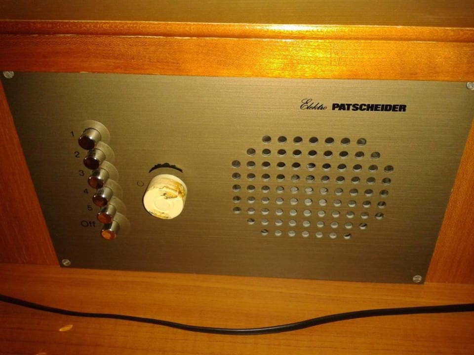 Radio unseres Hotelzimmers Familienhotel Mozart