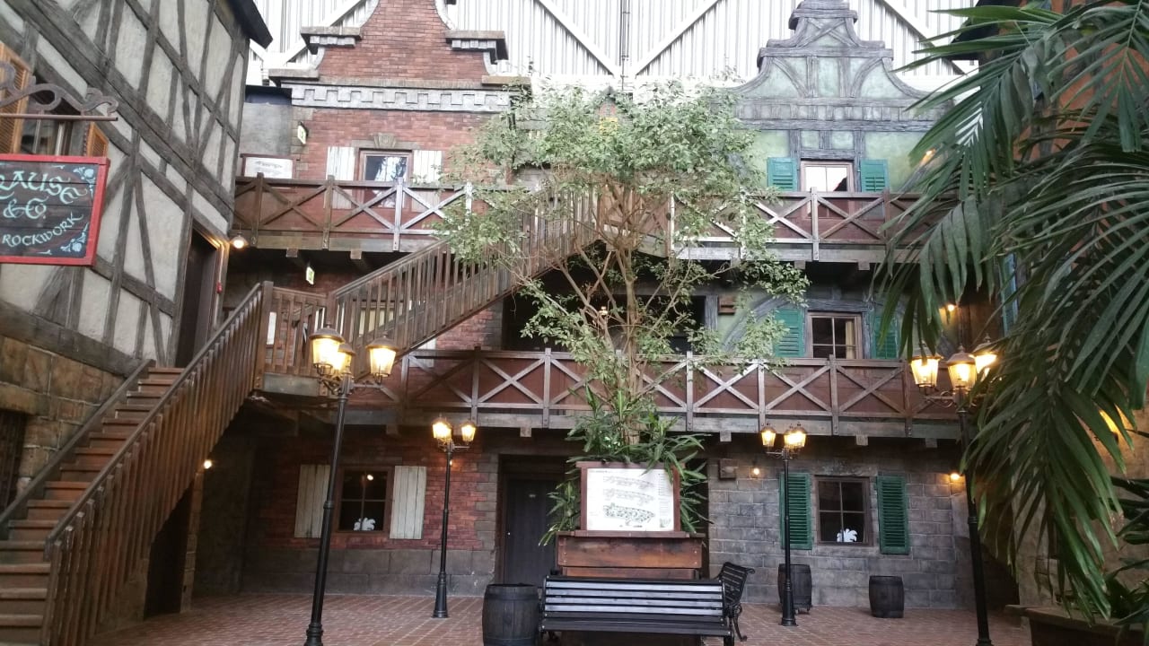 Royal Harbour Tropical Islands Resort