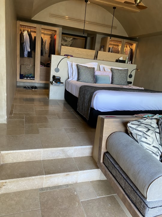 Zimmer Acro Suites A Wellbeing Resort