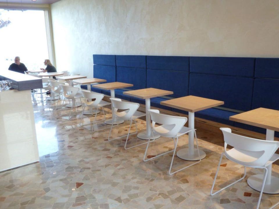 Neu gestaltete Bar Hotel Ancora