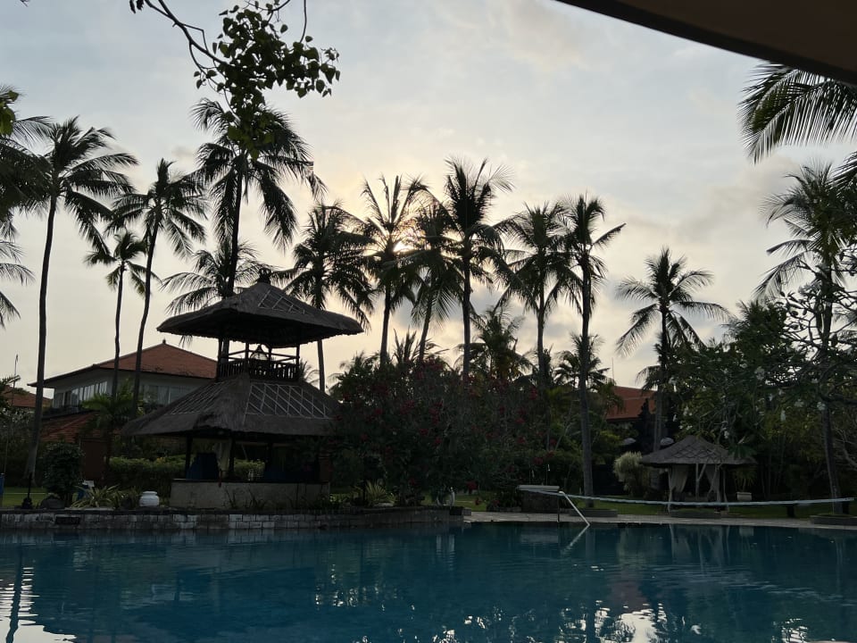 Pool The Laguna A Luxury Collection Resort & Spa