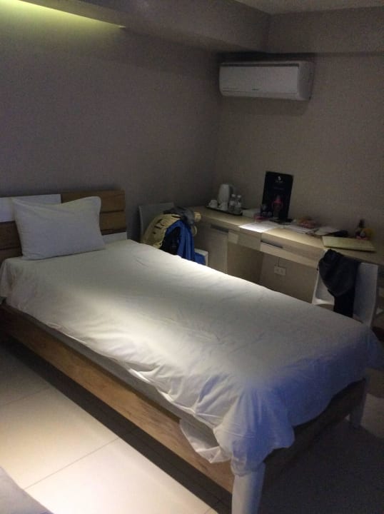 Zimmer The Suez Serviced Studios Makati