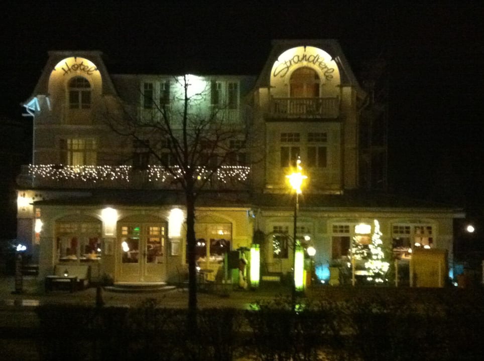 Hotelansicht von vorn Hotel Strandperle