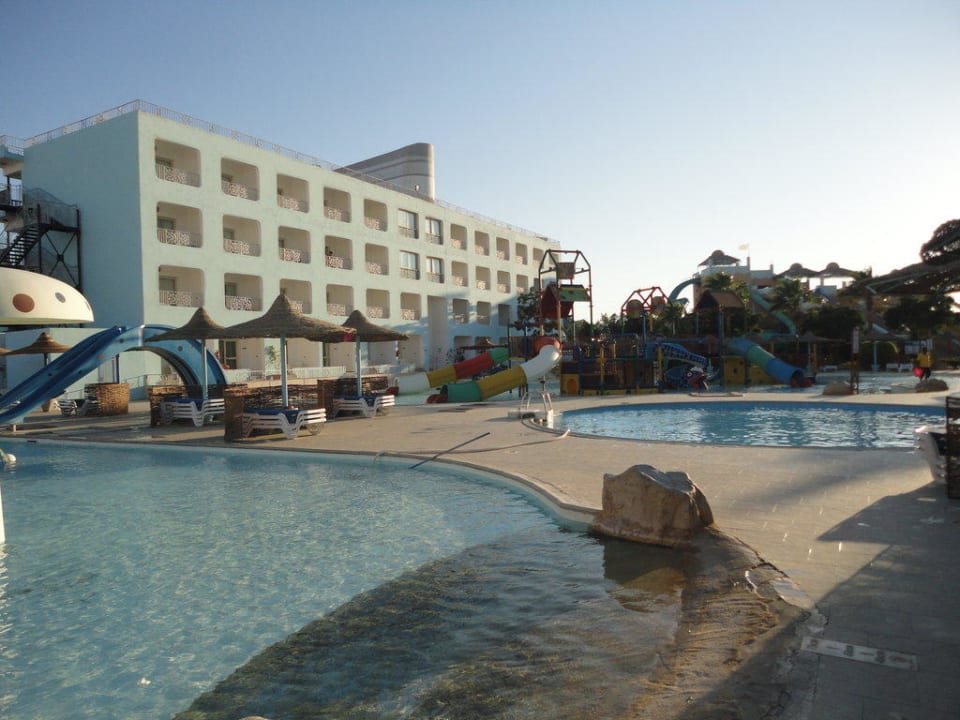 Basen Titanic Resort & Aqua Park
