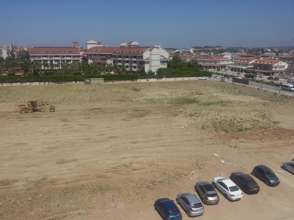 Blick vom Haupteingang aus Zimmer 2405 Well Palace Side