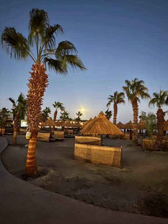 Gartenanlage Lotus Bay Beach Resort