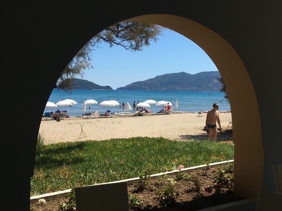 Strand Domes Aulūs Zante, Autograph Collection