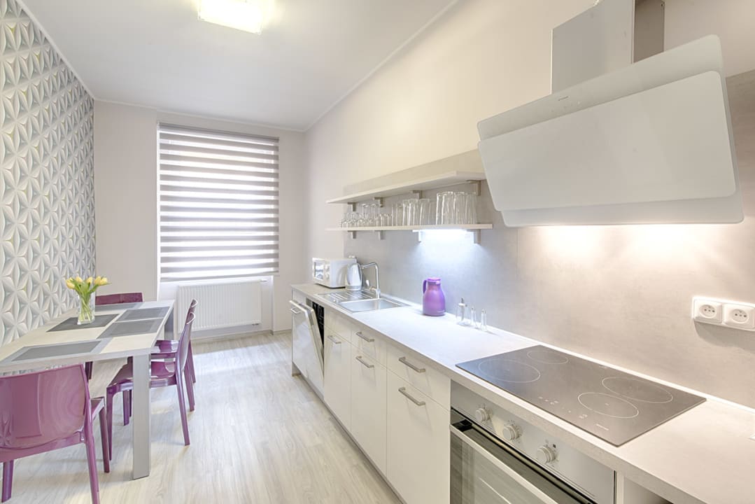 Zimmer Apartments 35